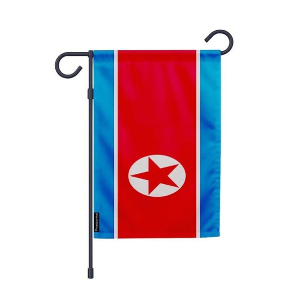 Nordkorea Flagga Trädgård – 32 x 47.5 cm – Hållbar Polyester – Vertikalt Format – Utomhus – Pixelforma