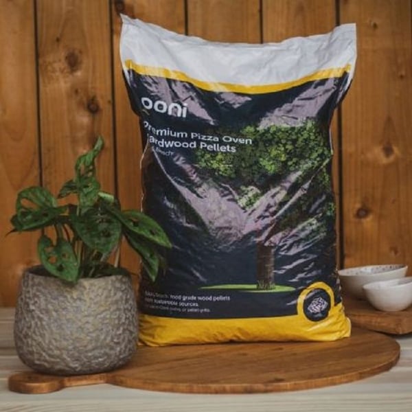 Ooni Premium Pellets hårt trä 10 kg ek