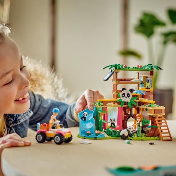 LEGO Friends 42648 Pandas' Helligdom - Bygesæt til 7 År og Opad