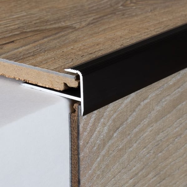 Avslutningsprofil trappa Anodiserad Aluminium Mörkbrons l 37 mm H 10.3 mm Förborrad L 2700 mm