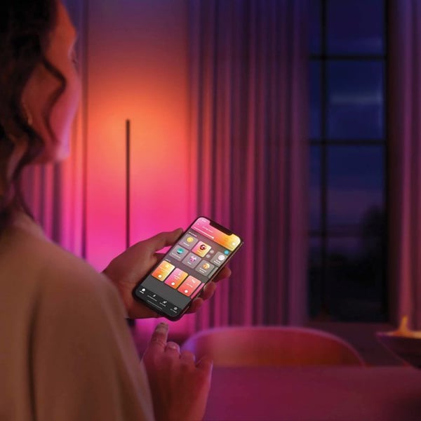 LED-golvlampa - PHILIPS HUE - Gradient-tecken - vit och färgad ljus - stor format - svart