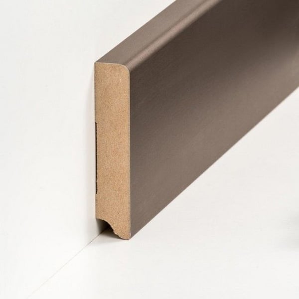 PROVISTON MDF Sockel 19 x 96 x 2500 mm Brun att limma, skruva &amp; spikbelagd MDF-kärna 25 meter | 10 stycken
