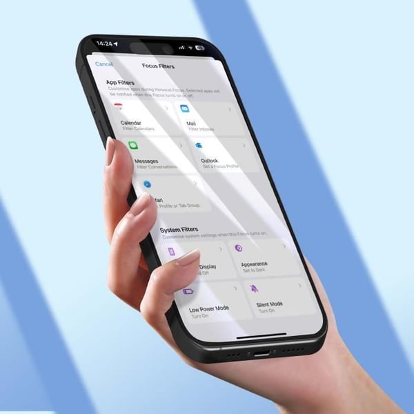 Skärmskydd - AVIZAR - iPhone 16 - Härdat glas - Keramik - Fulllim svart