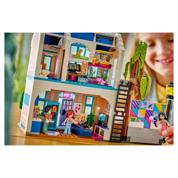 42687 Liannin perheentalo ® Friends