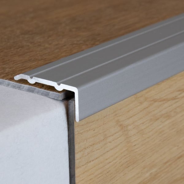 PROVISTON Aluminiumhörnprofil anodiserad Silver l 24,5 mm H 10 mm Genomborrad Trappnos L 1000 mm