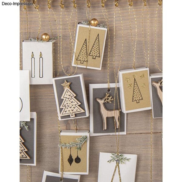 Miniatyrer i trä Gran+hjort, 3x4,5cm, assorterade, 10 st