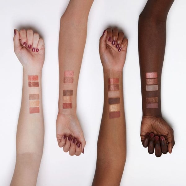 Ögonskugga - Essence - Palette Bronzed This Way - 6 nyanser - Hög pigmentering - Ej vattentålig