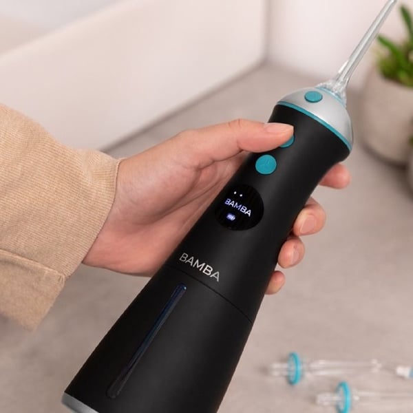 Cecotec kannettava suunhuuhdinta Bamba ToothCare 1100 Jet Liberty 6 käyttötilaa ja 6 suutinta LED-näyttö, kapasiteetti 280