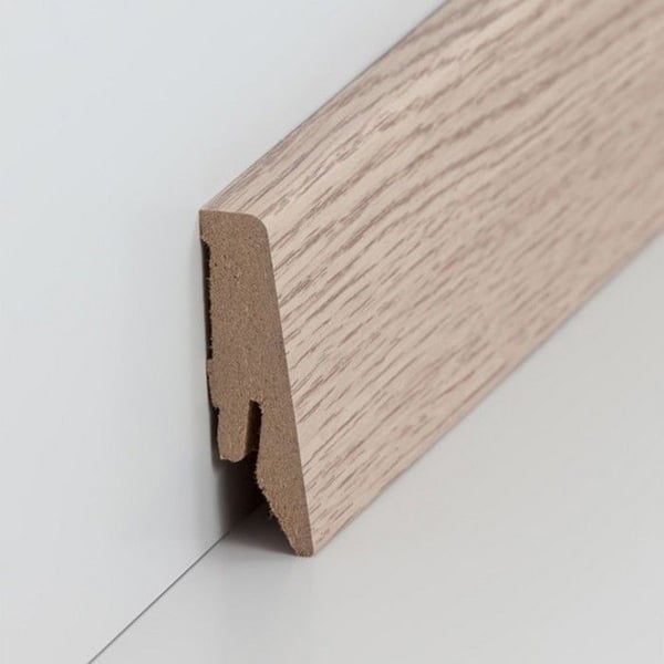 PROVISTON Sockel nr 218 MDF 18 x 58 x 2500 mm ek för att limma, klämma, skruva & spika Belagd MDF-kärna 25 meter | 10 stycken