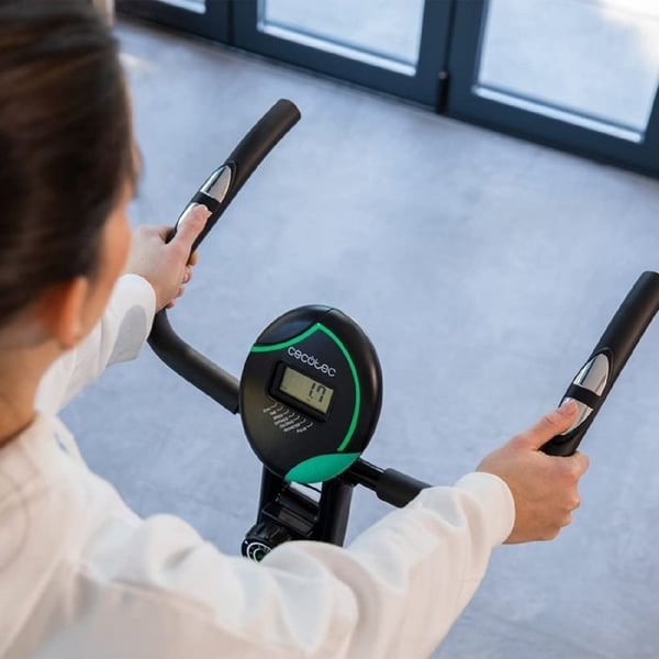 Cecotec hopfällbar stationär cykel med svänghjul X-Bike, Silence Fit-system, med och utan ryggstöd, justerbart styre och sadel.