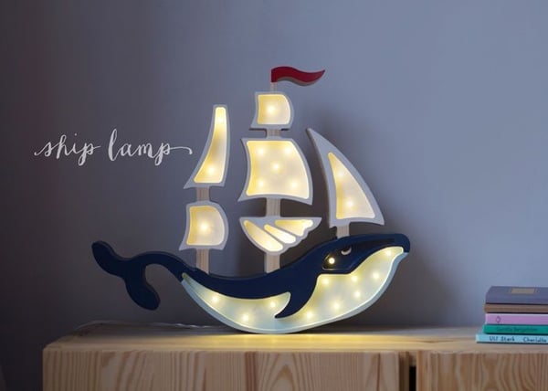 Little Lights - Marinblå Ship Night Light Lamp