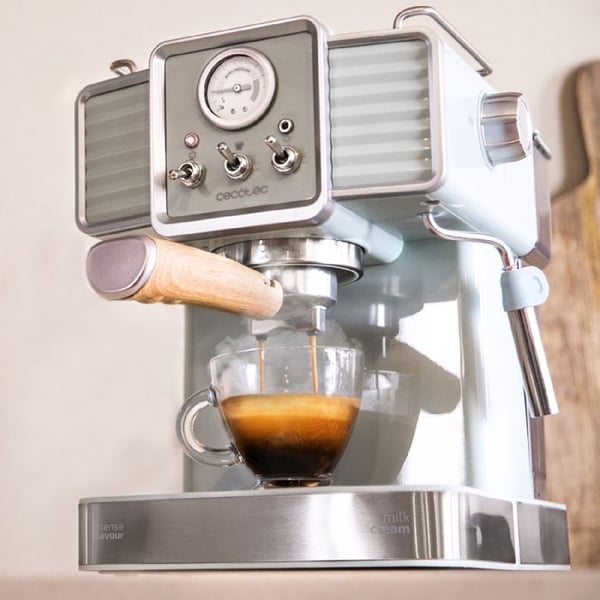 Cecotec Espresso-maskin Power Espresso 20 Barista Pro. 2 termoblock, 20 bar, manometer, automatisk läge för 1 och 2 kaffe(n)