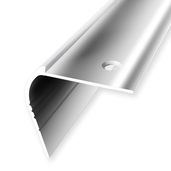 Nez av trappa 48 x 48 x 2500 mm Alu hörnprofil med borrade frästa skillnader s Küberit Alu polerad