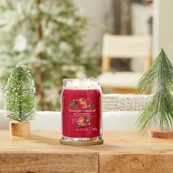 Stort rött äppelkrona ljus - Yankee Candle