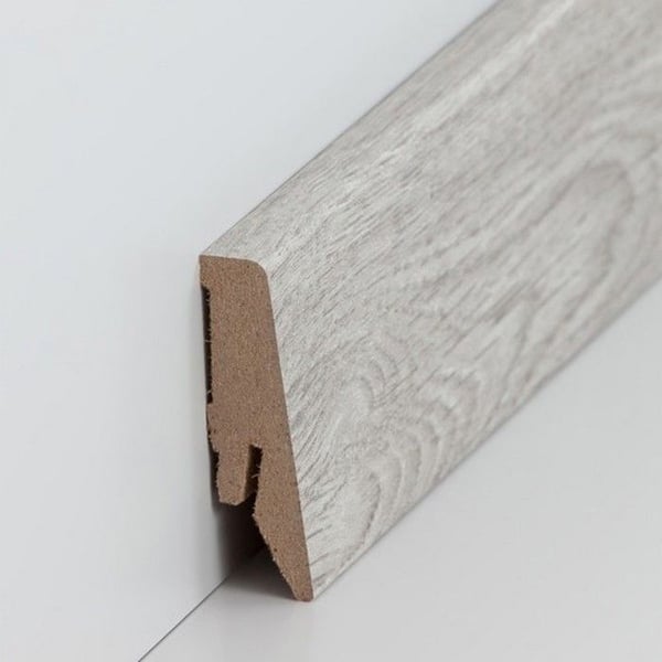 PROVISTON Sockel nr 223 MDF 18 x 58 x 2500 mm ek för att limma, klämma, skruva & spika Belagd MDF-kärna 25 meter | 10 stycken