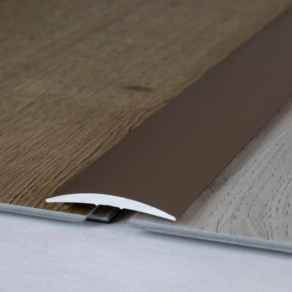 Tröskelav Aluminium anodiserad Ljusbrons L 37 mm H 4.5 mm Lång 2700 mm Genomborrad