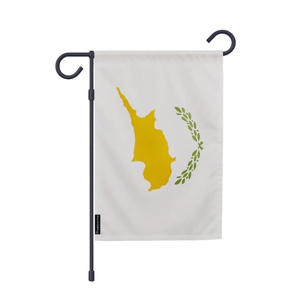 Cypern Trädgårdsflagga – 32 x 47.5 cm – Hållbar Polyester – Vertikalt Format – Utomhus – Pixelforma