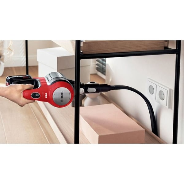 Støvsuger - BOSCH - BCS711PET - Uden pose - 3 Ah - Sort, Rød