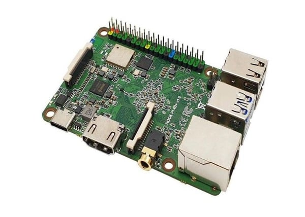 Rock PI4 modell B+ 2 GB