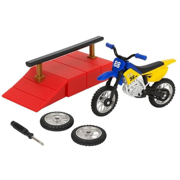 Motocrossleksak med skatepark och reservhjul, finger scooter, stunt och tricks, från 3 år