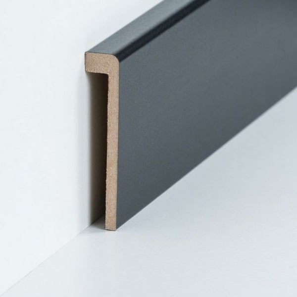PROVISTON Sockel för kakel Upp till 85 mm hög 19 x 96 x 2500 mm Svartbelagd MDF Över 62,5 meter | 25 stycken