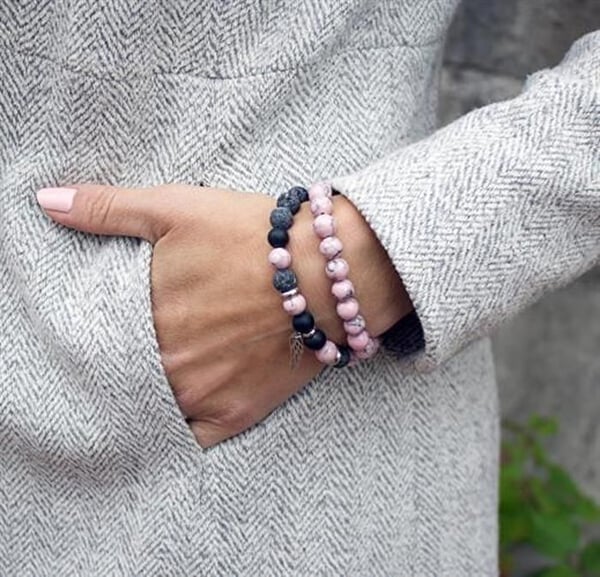 Armband - BENETO - MINK38/17 - Rosafärgad howlite - 17 cm - Bekväm och elegant