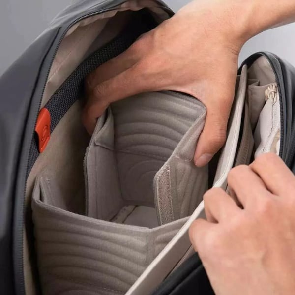 Fotoryggsäck - PGYTECH - OneGo Solo V2 6L - Mossa Grön - Fack för iPad Pro - Justerbar rem