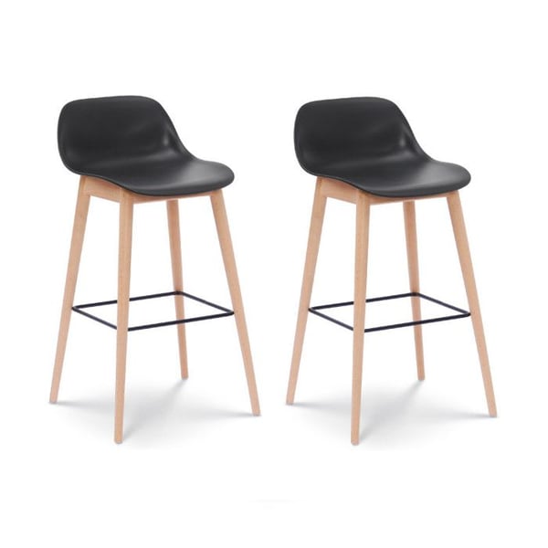 Set med 2 svarta barstolar i skandinavisk stil med ben i naturligt trä - Höjd 76 cm