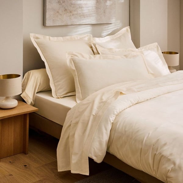 Drap Housse "Prestige" 100% Satin av kammad bomull 120 trådar/cm² Ren bomull - Prestige Grädde - 200 x 200 cm med kant på 30 cm