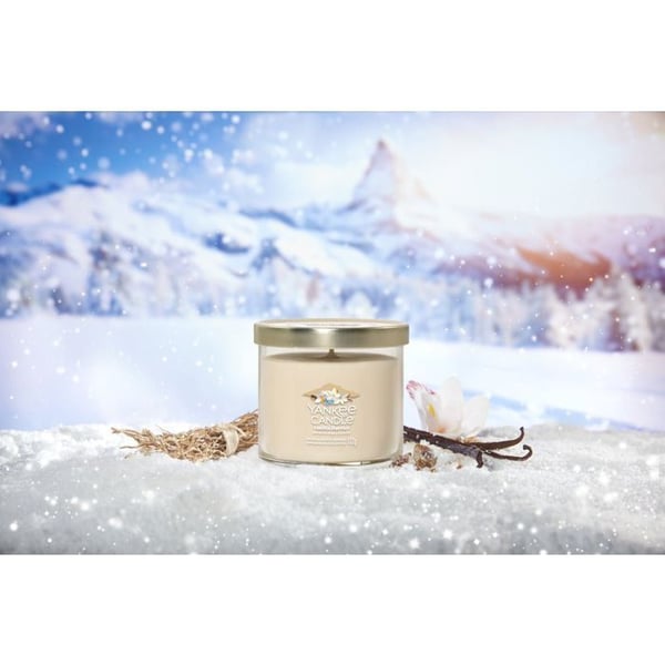 YANKEE CANDLE Liten glas tumbler i Signature Vanilla Flurries