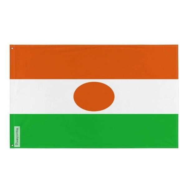 Nigerflagga – 128 x 192 cm – Slitstark Polyester – 2 Metallöglor – Inomhus / Utomhus – Pixelforma
