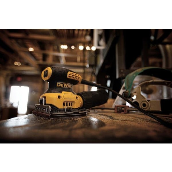 Vibrationssliber 230 W - 1/4 ark - DEWALT - DWE6411-QS