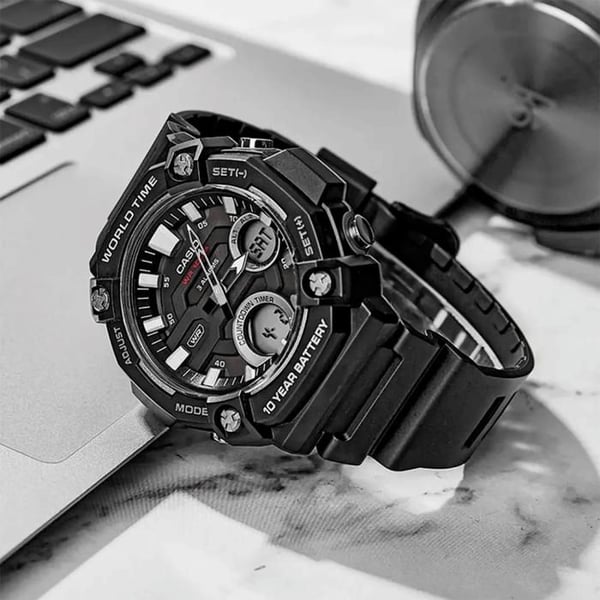 Klocka - CASIO - AEQ-120W-1AV - 3 Larm - Vattentålig 100m - Batteritid 10 år
