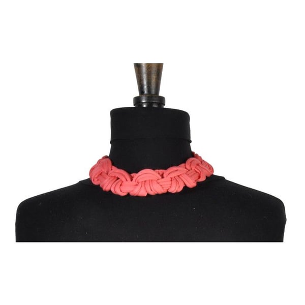 Cocotte - Halsband med knut i koralltyg