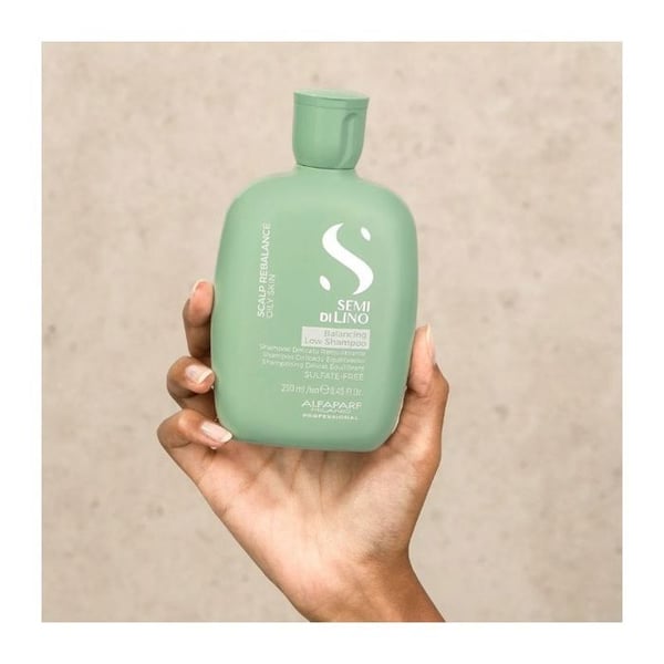 Alfaparf Semi Di Lino Scalp Rebalance Balancing Low Shampoo 250ml - Schampo för fett hår