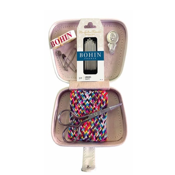 TROUSSE COUTURE MONTMARTRE