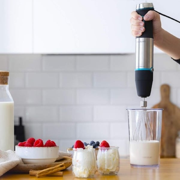 Cecotec Stavblender Power TitanBlack 1200 XL Cream. 1200 W, CrossBlades teknologi med belagte knive i sort titanium.