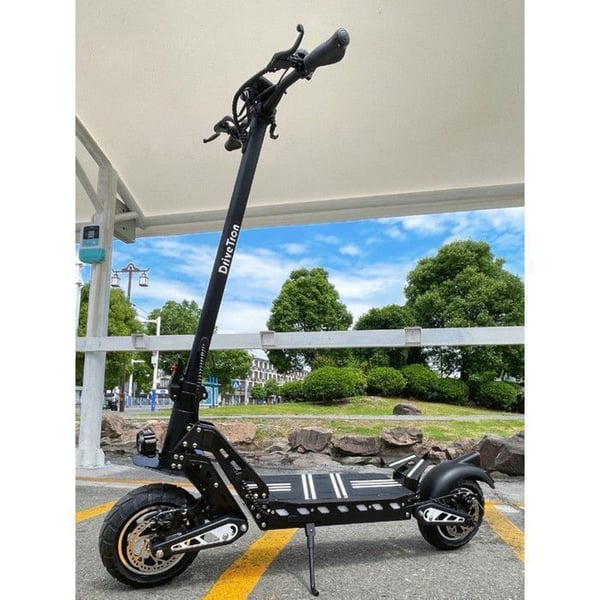 Sähkökäyttöinen taitettava potkulauta - DriveTron DT10 - Moottori 1400 W - Akun kapasiteetti 48 V 15,6 Ah - Toimintamatka 40-50 km - 10'' tuumaa - NFC
