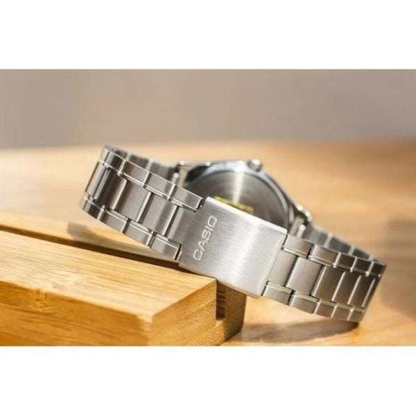 Klocka - CASIO - MTP-V006D-12UDF - Armband i rostfritt stål - Visning av dag/datum - Vattentålig 30m