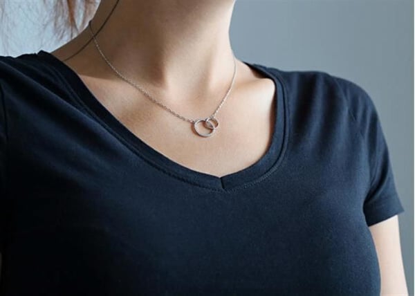 Halsband - BENETO - AGS1157/47 - Silverfärgad - Kubisk Zirkon - Längd 42,5 cm
