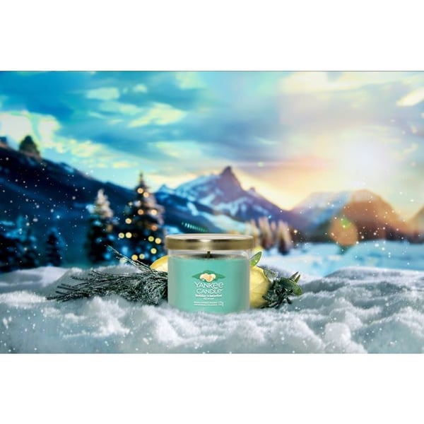 YANKEE CANDLE Litet glas Tumbler i Signature Holiday Winterfest