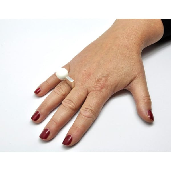 Ceraselle - Asymmetrisk keramikring Vit