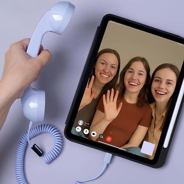 Kompatibel Telefon POP Retro USB-C med Mikrofon för Samtal och Videokonferens NATIVE UNION Ljusblå