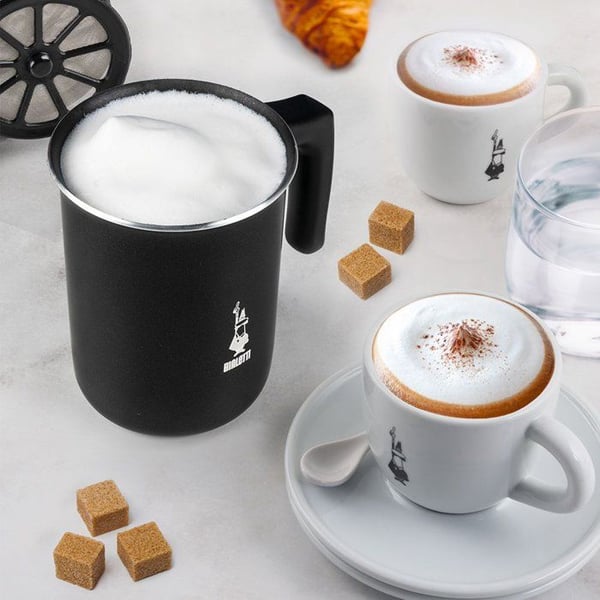 Manuel mælkeskummer - BIALETTI - PERFETTO CREMA - 160 ml - Sort