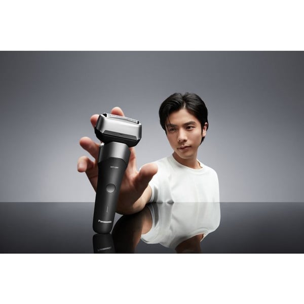 Panasonic ES-RM3FX Elektrisk Barbermaskine 3 Blade Wet&Dry USB-C Sort