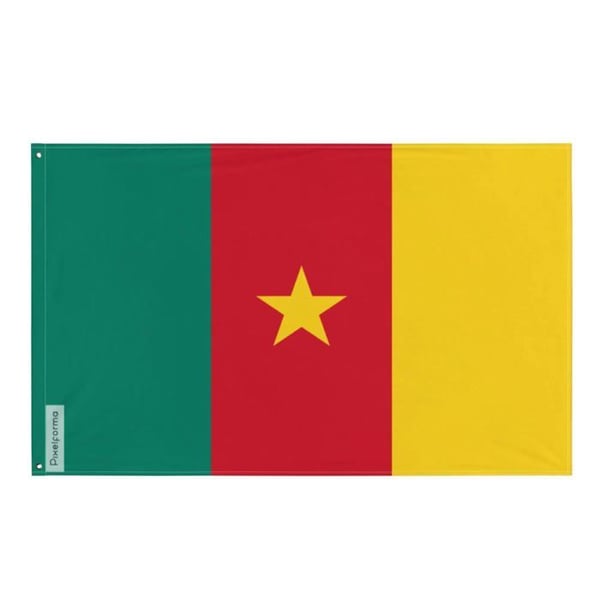 Kameruns flagga – 96 x 144 cm – Hållbar polyester – 2 metallöglor – Inomhus / Utomhus – Pixelforma