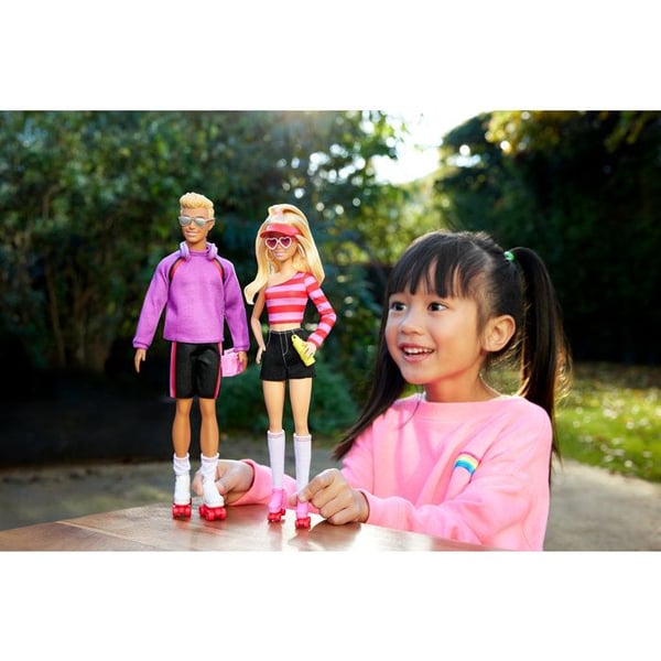 Barbie-Fashionistas-Samling af dukker og tilbehør med rulleskøjter HXK90