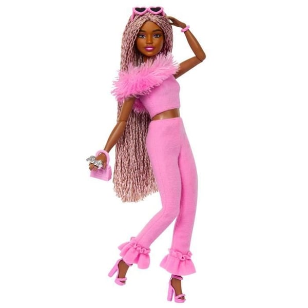 Barbie-Deluxe Stil-Docka Barbie Med Rosa Kombinationsdräkt Mjuk Tyg - 4 år+ - HYV28