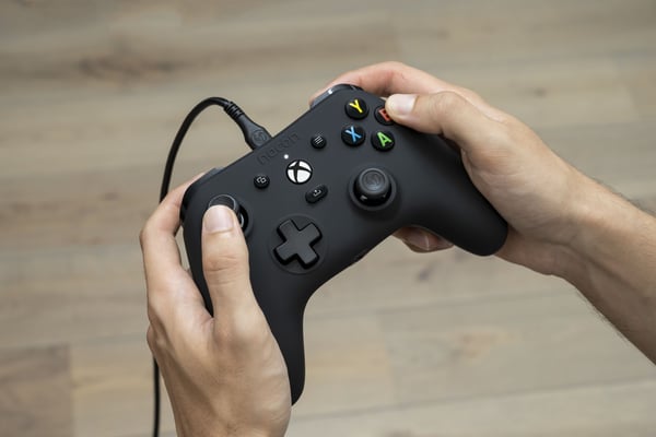 Nacon Evol-X Pro trådad kontroller, svart, Xbox