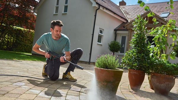 Bosch UniversalAquatak 125 - højtryksrenser + hjemmebilpakke